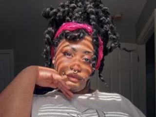 XanaLuxe on Streamate