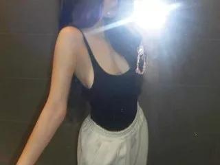 Yana99 on Streamate