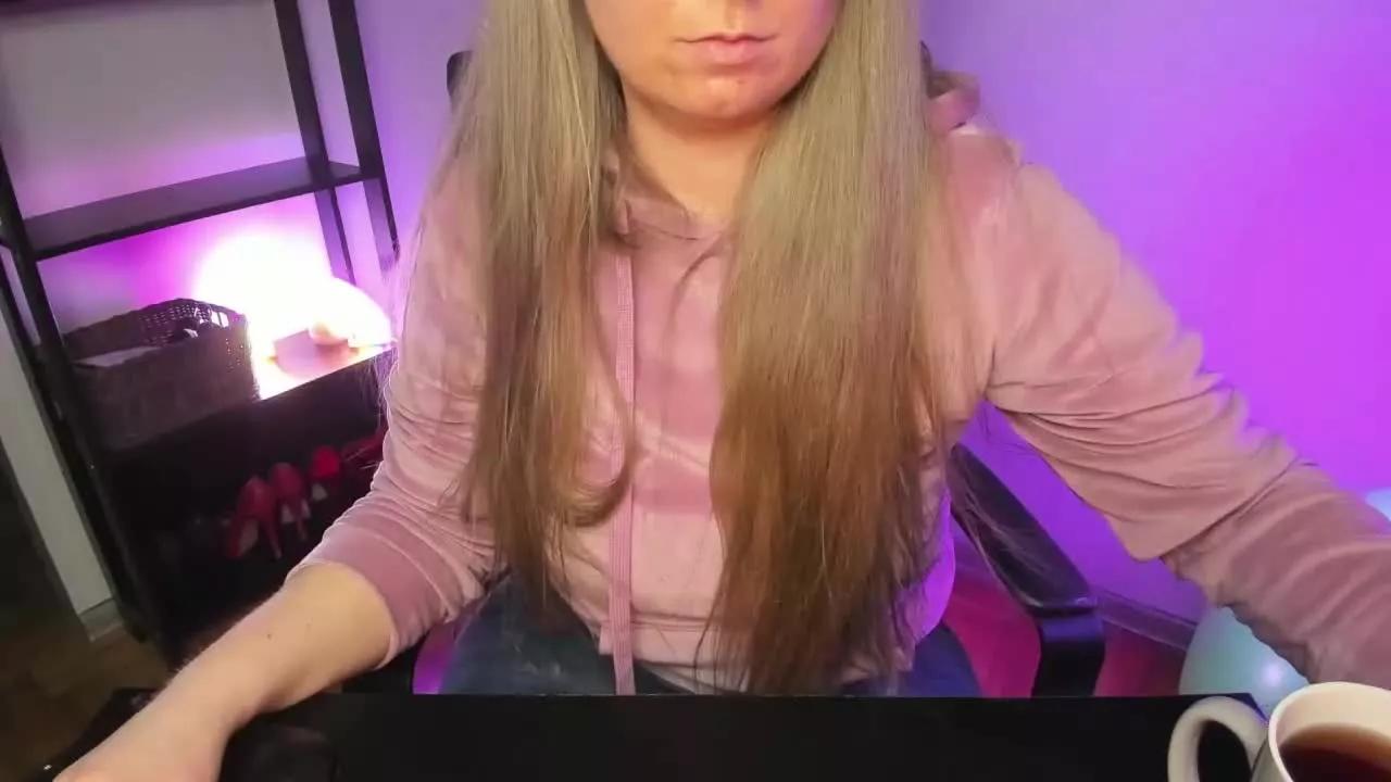 Alenapretty on Streamray