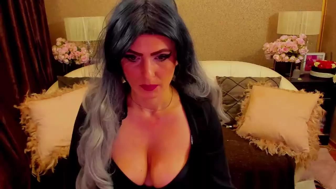 AMANDDASHEMALETS on Streamray