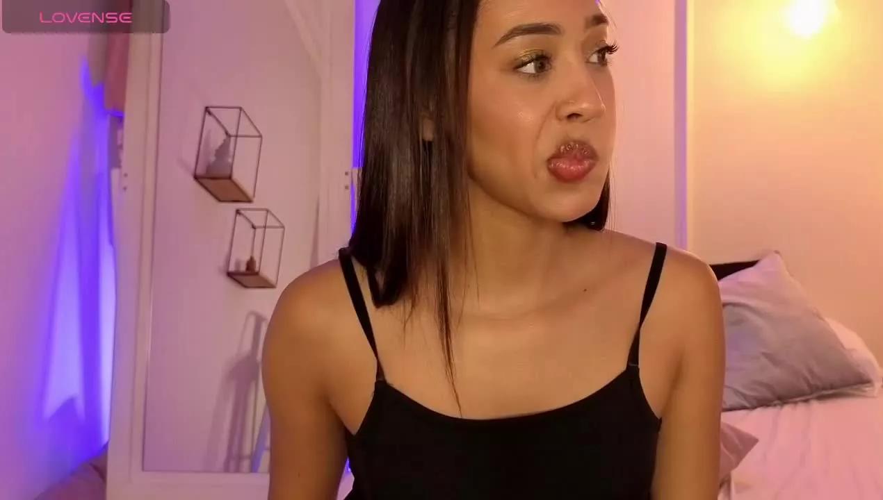 AniaHarris on Streamray 