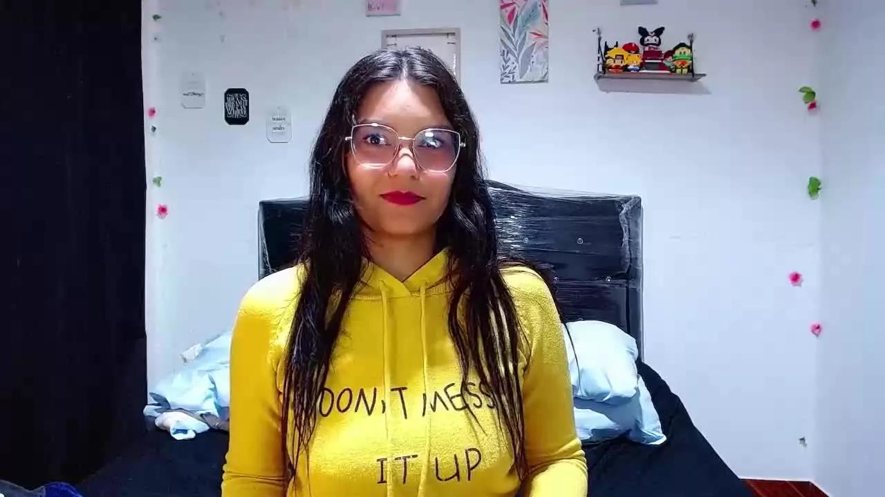 AriannaLeen on Streamray 