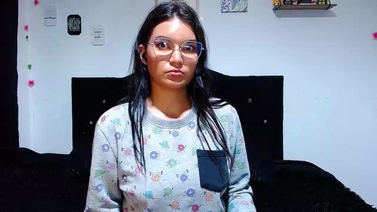 AriannaLeen on Streamray 