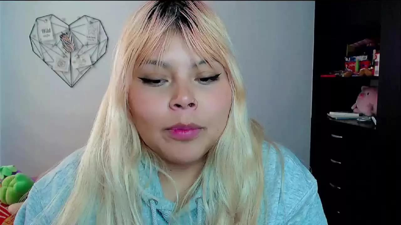 EllieAutumn on Streamray 