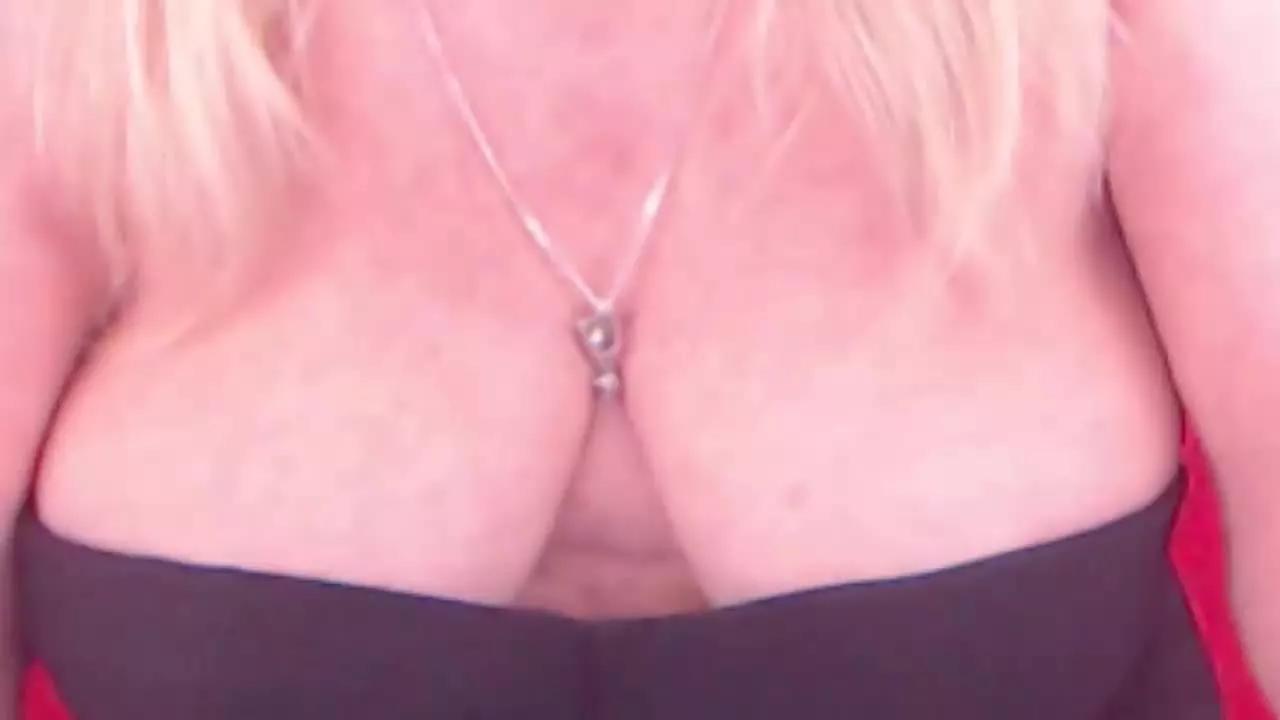ExperiencedAlana on Streamray 