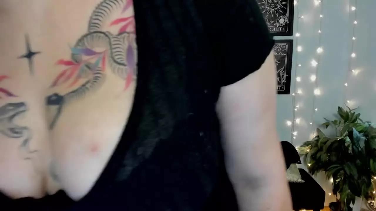 GabbieLove on Streamray