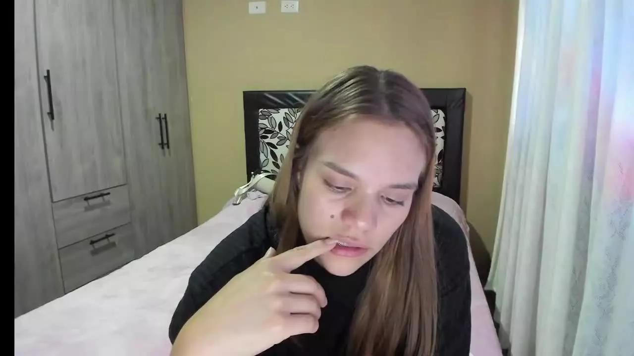 IsabellaCruz on Streamray