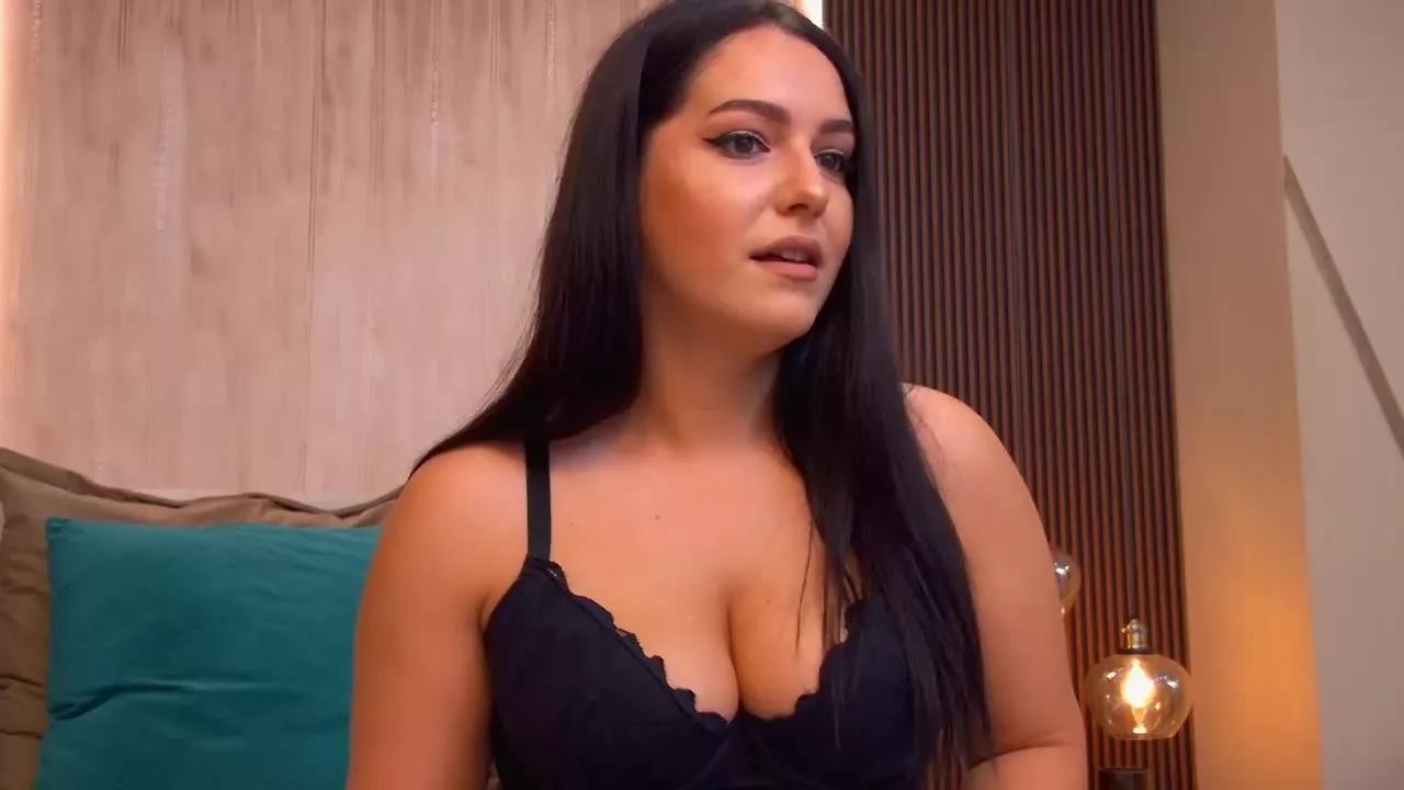 JennifferGray on Streamray 
