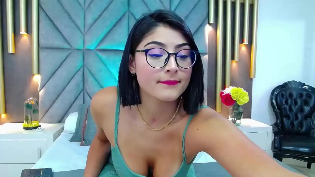 LaraBianco on Streamray 