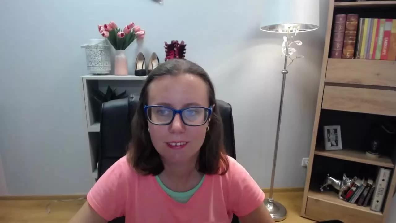 LizzySparkle on Streamray