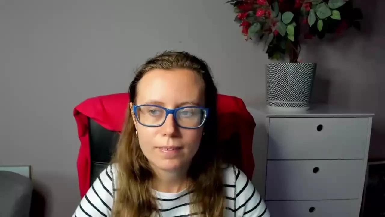 LizzySparkle on Streamray 
