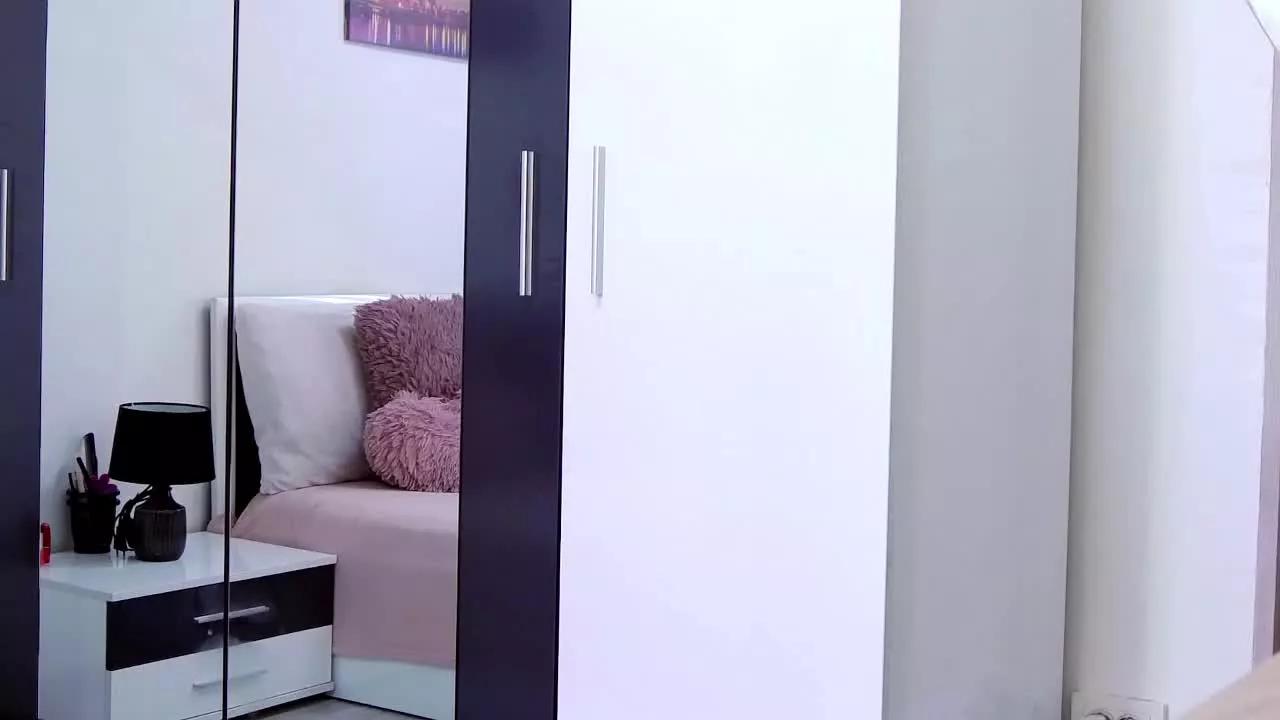 LorenaKarter on Streamray
