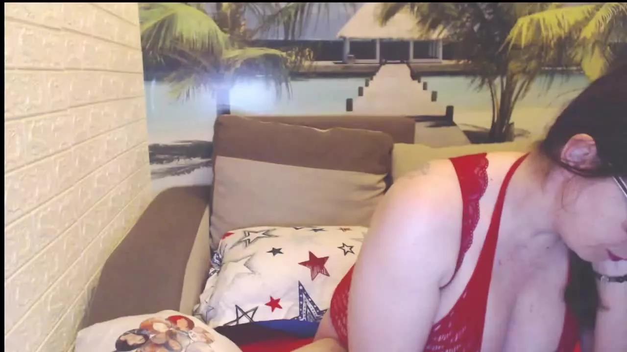 Queen_Natasha on Streamray 