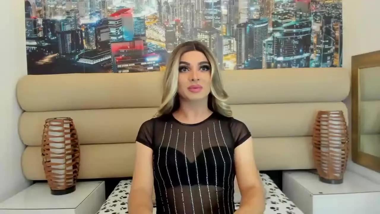 SAKURATS on Streamray