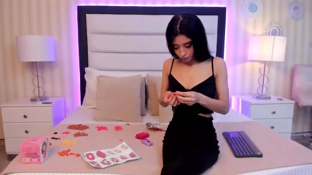 SaraClarker on Streamray 