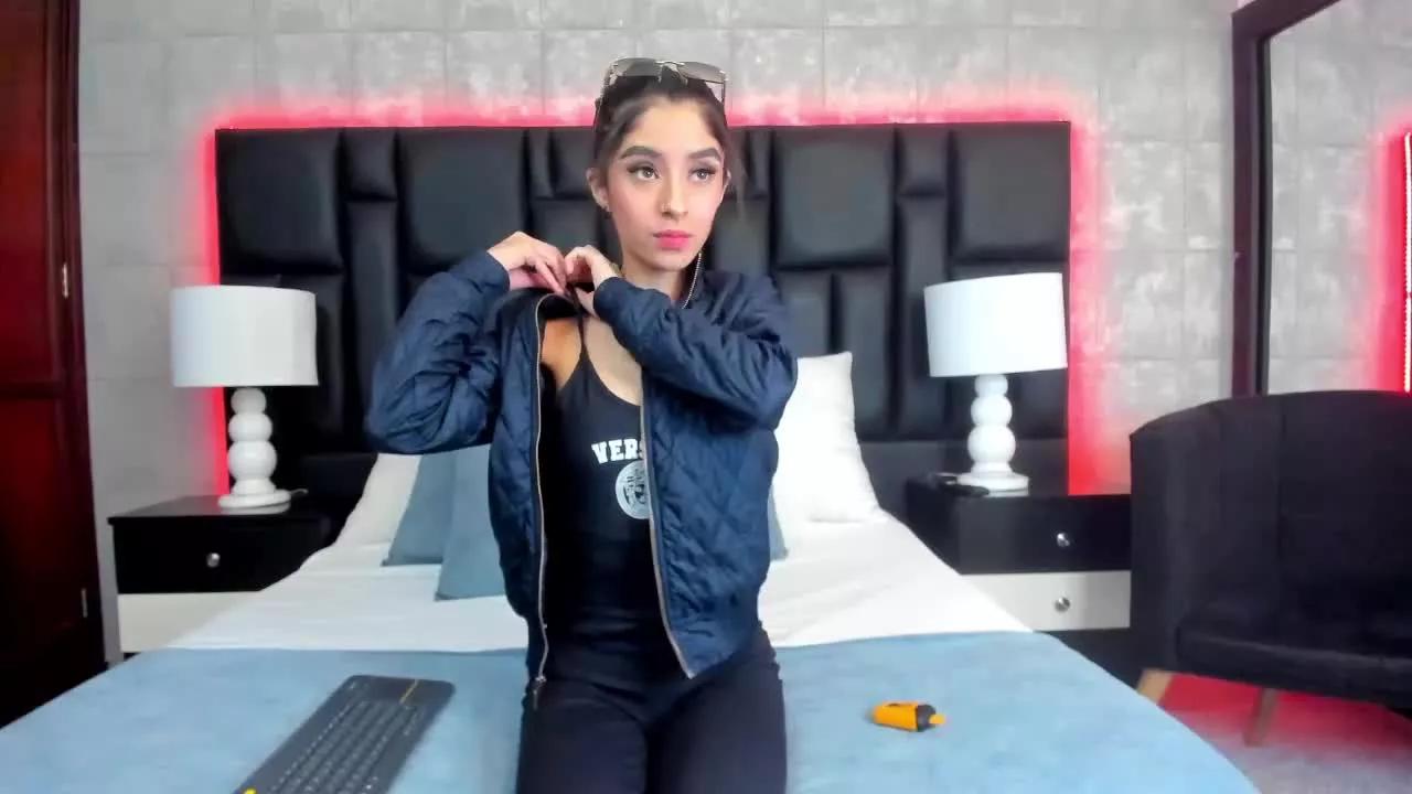 SaraClarker on Streamray 