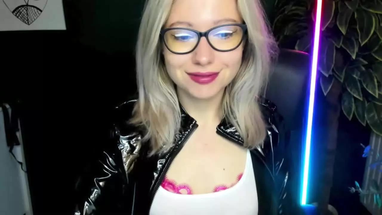 tasty_Heidi on Streamray 