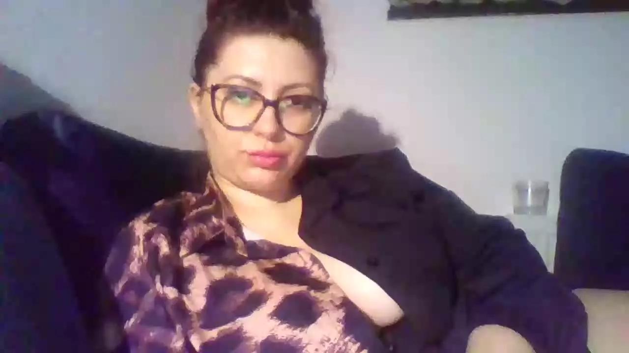 VelvetPurple on Streamray 