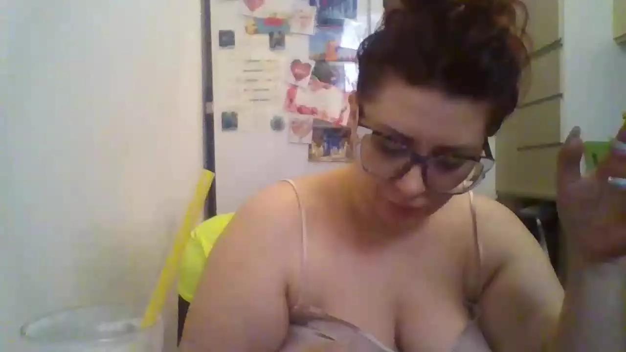 VelvetPurple on Streamray 