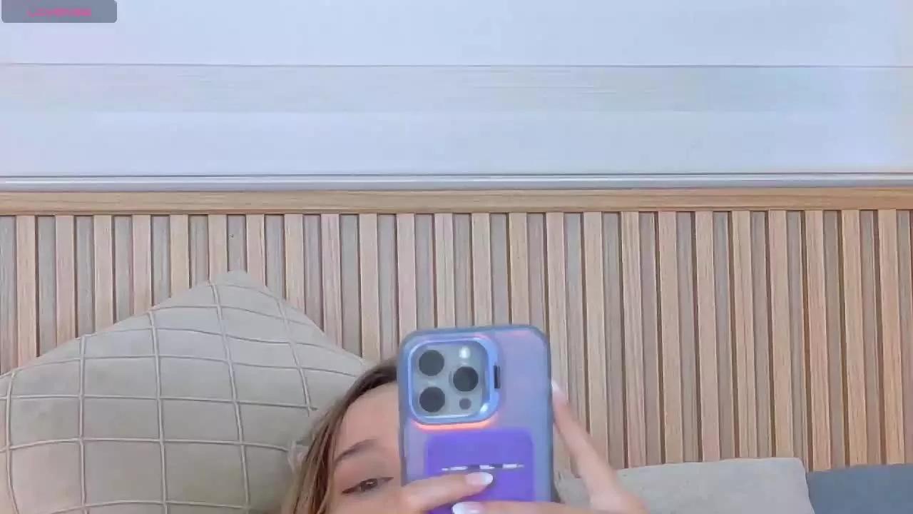 VioletPortman on Streamray