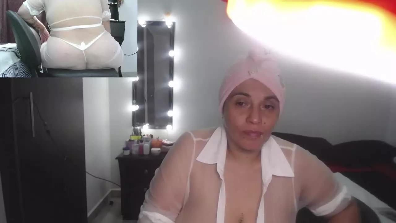 zoe_hot on Streamray
