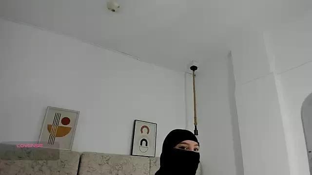 __Nahia on StripChat