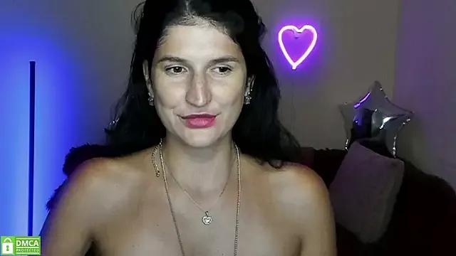 Alianna_Solo_Kisses on StripChat 