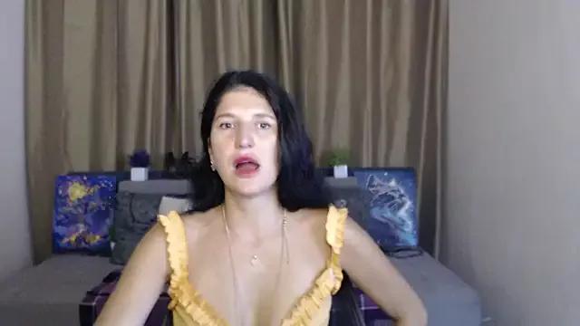 Alianna_Solo_Kisses on StripChat 