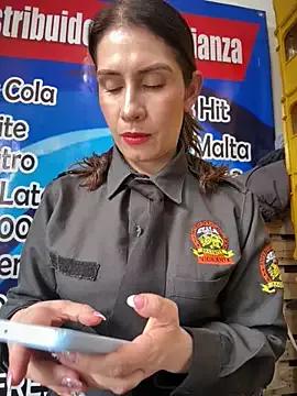 Freechat Alysson-- on StripChat