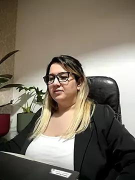 amooraaamoon on StripChat 