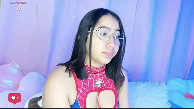 anni_ross on StripChat 