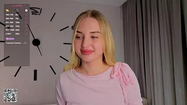 ArdathHalfhill on StripChat 