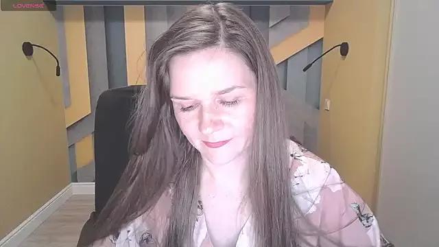 AriaGray on StripChat 