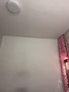 bombom_6 on StripChat 