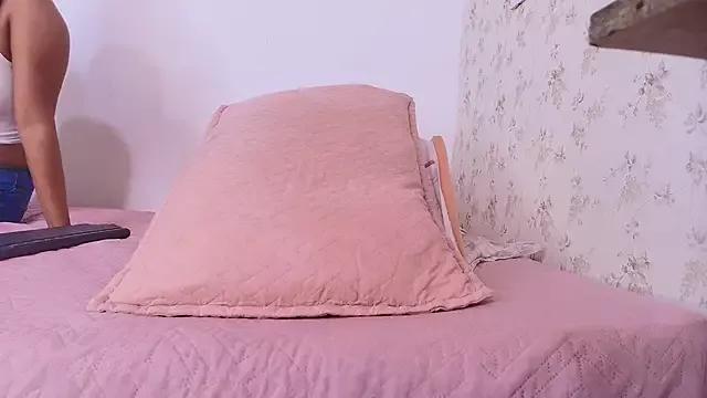 cataleya_ebony_ on StripChat 