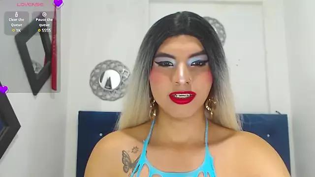 catalina_santana23 on StripChat 