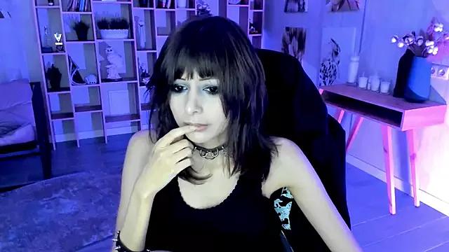 CrystallBloom — make a hole in stocking