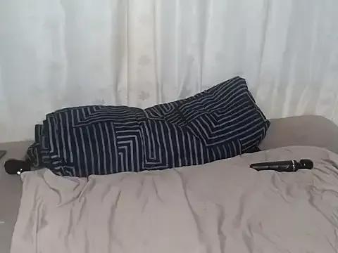 Cuddle_Bear on StripChat 