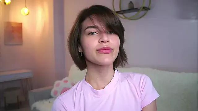 EleneButton on StripChat 