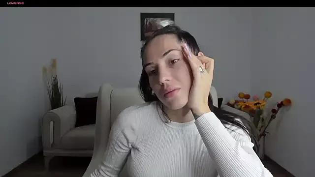 Emmapmg on StripChat 