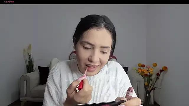 Emmapmg on StripChat 