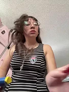 StripChat Engel_fiiree is Freechat Engel_fiiree — Instagram