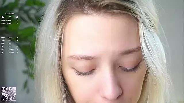 EngelFugler on StripChat 