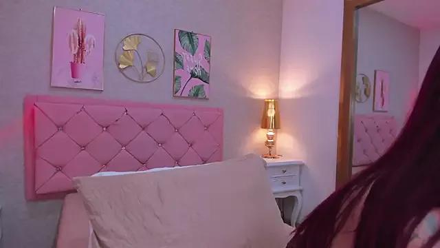Ginger_Violetta_ on StripChat 
