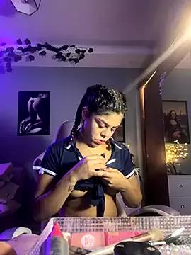 hannachris- on StripChat 