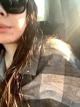 HannaJohnson — Pull the nipples