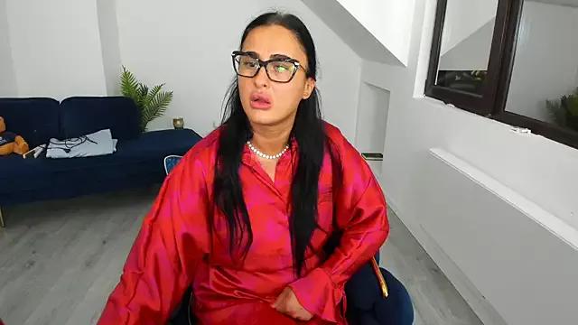 Helen_Sinn on StripChat 