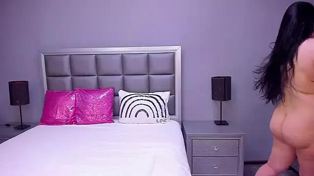 HellennSweet on StripChat