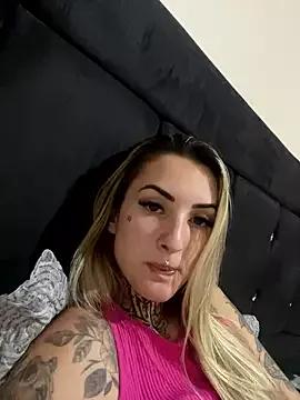 Freechat hotskinny1 on StripChat