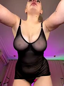 HugeBoobsAlice — OFF BRA